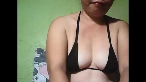Snapshot of muffy_bunny chatting on May 22, 2026, 6:24 pm muffy_bunny online show from May 22, 2026, 6:24 pm