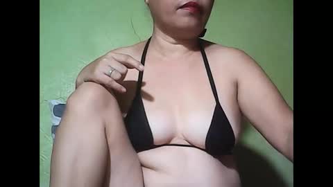Snapshot of muffy_bunny chatting on May 25, 2026, 6:36 pm muffy_bunny online show from May 25, 2026, 6:36 pm