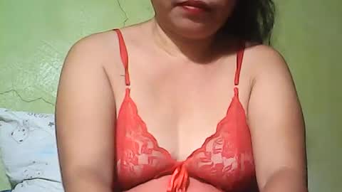 Snapshot of muffy_bunny chatting on June 21, 2026, 6:32 pm muffy_bunny online show from June 21, 2026, 6:32 pm