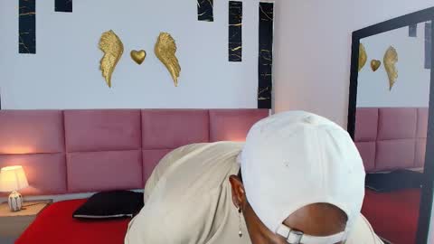 Muller Asher online show from October 15, 2025, 9:26 pm