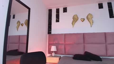 Muller Asher online show from October 18, 2025, 8:20 pm