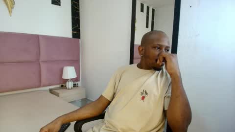 Muller Asher online show from November 15, 2025, 3:59 am