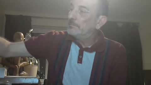 munch10 online show from December 7, 2024, 8:27 pm