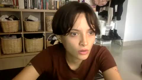   online show from December 4, 2024, 3:21 pm