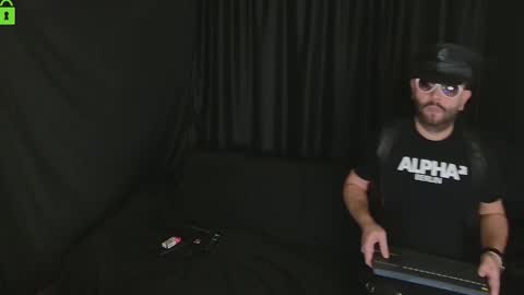 MasterBros online show from December 13, 2025, 10:04 pm