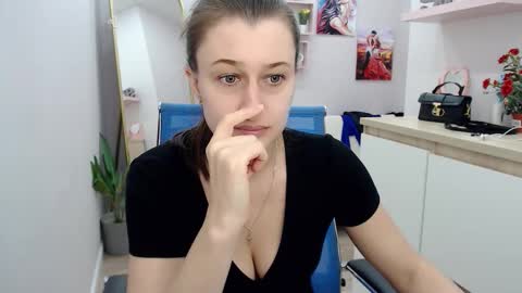 muriel_elvin online show from October 20, 2025, 8:15 am