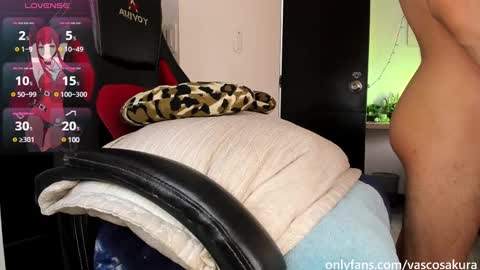 murielkarmesi online show from March 5, 2025, 6:23 pm