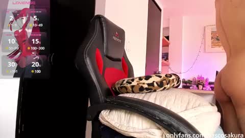 murielkarmesi online show from March 8, 2025, 6:16 pm