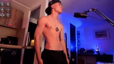 murielkarmesi online show from December 16, 2025, 12:26 am