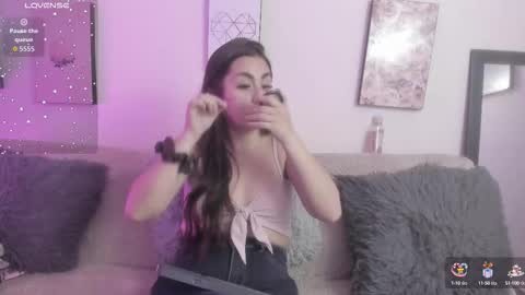 muriell_69 online show from November 5, 2025, 11:16 pm