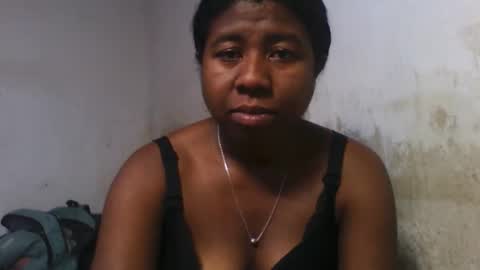 murielleee online show from May 15, 2026, 12:56 pm