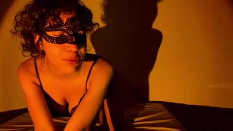 Murta que geme online show from June 15, 2026, 2:25 am