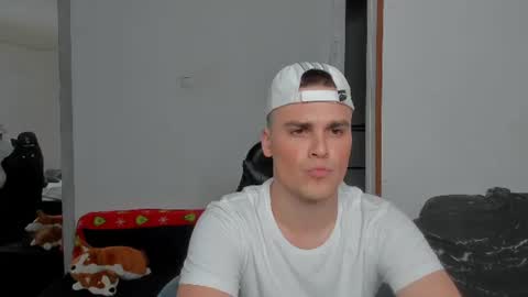 Snapshot of murzik__ chatting on June 20, 2026, 6:54 pm murzik__ online show from June 20, 2026, 6:54 pm