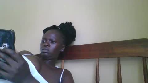 musasia1990 online show from April 6, 2026, 7:42 am