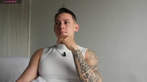 Snapshot of muscle_king_cum chatting on June 19, 2026, 1:15 pm muscle_king_cum online show from June 19, 2026, 1:15 pm