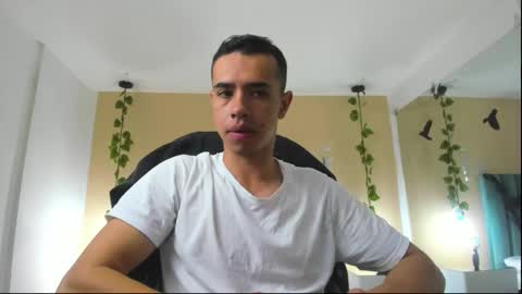 muscle scott online show from October 23, 2025, 12:26 pm