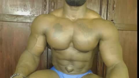musclegod23 online show from October 25, 2025, 1:29 pm