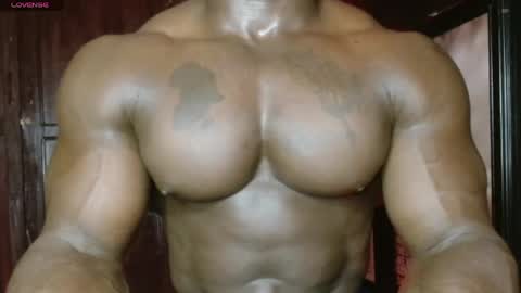 Snapshot of musclegodsammy23 chatting on April 22, 2026, 1:08 am musclegod23 online show from April 22, 2026, 1:08 am