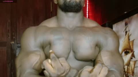 Snapshot of musclegodsammy23 chatting on May 16, 2026, 10:36 am musclegod23 online show from May 16, 2026, 10:36 am