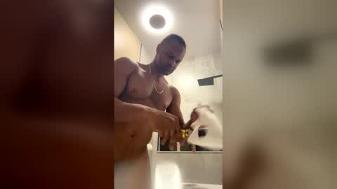 muscleguy6789 online show from May 28, 2026, 9:01 pm
