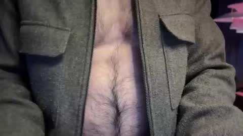 Snapshot of musclehair3 chatting on December 24, 2024, 9:44 pm musclehair3 online show from December 24, 2024, 9:44 pm