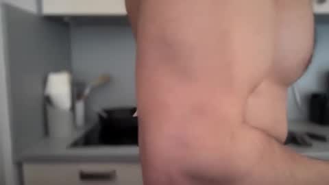 Snapshot of musclehair3 chatting on March 7, 2025, 11:29 am musclehair3 online show from March 7, 2025, 11:29 am