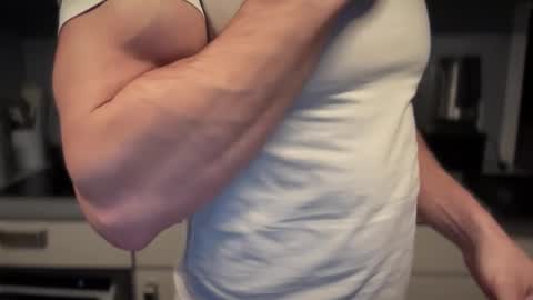 Snapshot of musclehair3 chatting on October 24, 2025, 8:27 pm musclehair3 online show from October 24, 2025, 8:27 pm