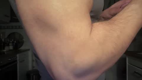 Snapshot of musclehair3 chatting on November 14, 2025, 11:35 pm musclehair3 online show from November 14, 2025, 11:35 pm
