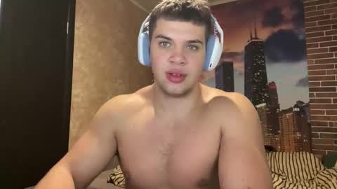 Snapshot of musclephantom chatting on December 3, 2025, 10:08 pm Egor online show from December 3, 2025, 10:08 pm