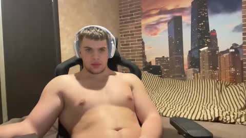 Snapshot of musclephantom chatting on December 21, 2025, 9:44 pm Egor online show from December 21, 2025, 9:44 pm