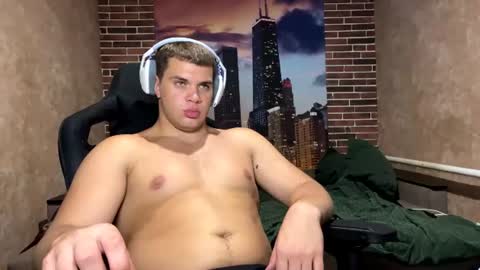 Snapshot of musclephantom chatting on June 30, 2026, 8:21 pm Egor online show from June 30, 2026, 8:21 pm