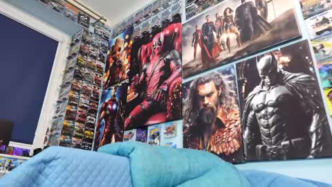 Chris online show from April 17, 2026, 1:47 pm