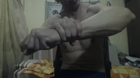 Snapshot of musculargod chatting on December 27, 2024, 12:18 am SexyMuscled online show from December 27, 2024, 12:18 am