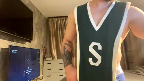 muscularjuggler online show from February 21, 2026, 3:57 pm