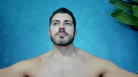 muscularmaster onlyfans online show from November 25, 2025, 11:16 pm