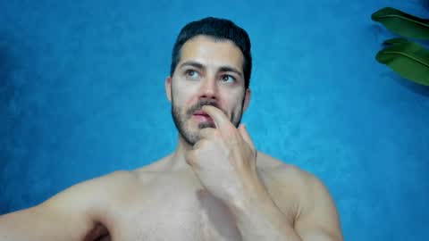 muscularmaster onlyfans online show from May 26, 2026, 9:33 pm