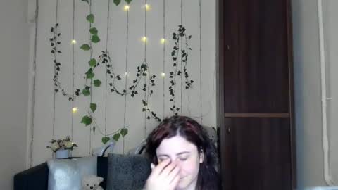 Jeneva online show from May 9, 2026, 6:02 pm