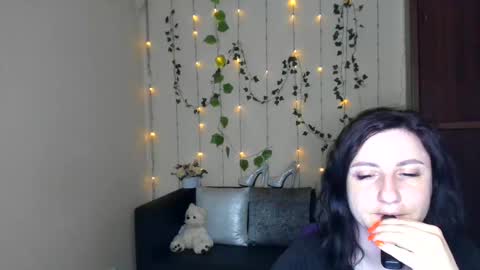 Jeneva online show from June 7, 2026, 5:27 pm