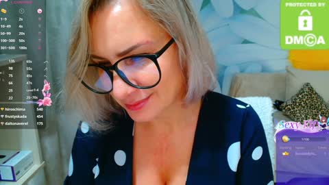 Snapshot of music_fairy chatting on December 23, 2024, 1:03 pm Lana online show from December 23, 2024, 1:03 pm