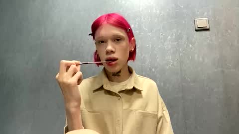 Snapshot of musigirl chatting on November 24, 2025, 11:26 pm Polik online show from November 24, 2025, 11:26 pm