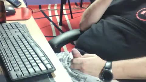 Snapshot of muso44 chatting on January 23, 2025, 6:39 am Muso online show from January 23, 2025, 6:39 am