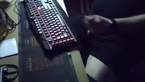 Snapshot of muso44 chatting on September 19, 2025, 9:00 am Muso online show from September 19, 2025, 9:00 am