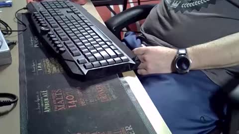 Snapshot of muso44 chatting on November 18, 2025, 12:16 am Muso online show from November 18, 2025, 12:16 am