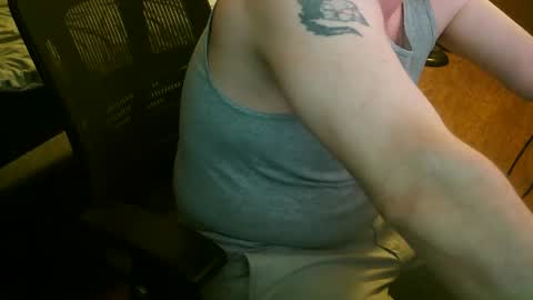 Snapshot of mustenjoyhead79 chatting on February 4, 2026, 10:47 pm mustenjoyhead79 online show from February 4, 2026, 10:47 pm