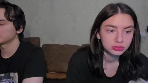 Snapshot of muuur_fam chatting on September 18, 2025, 8:55 pm HEY online show from September 18, 2025, 8:55 pm
