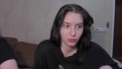 Snapshot of muuur_love chatting on March 1, 2026, 7:38 pm cute couple online show from March 1, 2026, 7:38 pm