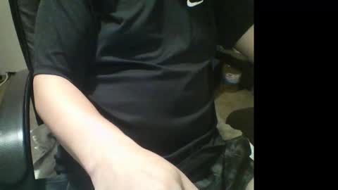 Snapshot of muzicdaddy4200 chatting on March 16, 2026, 4:51 am SubDaddy420 online show from March 16, 2026, 4:51 am