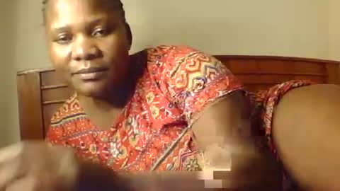 mwekas568403 online show from January 6, 2026, 4:32 pm