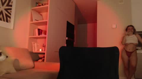 Hannah  welcome  online show from March 12, 2025, 6:11 pm