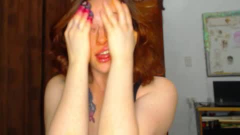     sara      i know you love me xoxox     online show from March 25, 2026, 7:03 am